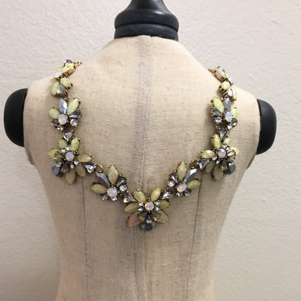 LUNA Necklace - Picture 2 of 2